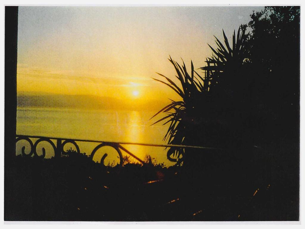 Atisis Benitses (Corfu)